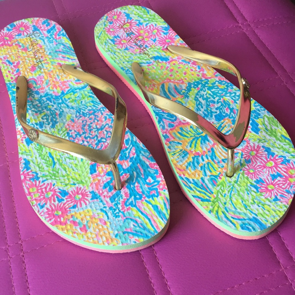 NEW! Lilly Pulitzer sz9 floral and gold flip flops